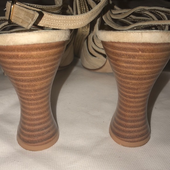 Size 10 Tan Suede Heels - Picture 3 of 3